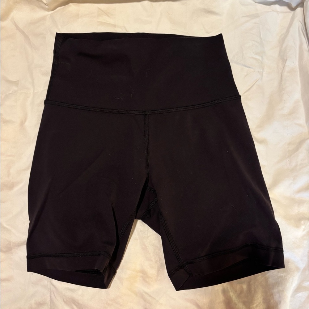 Black Women's size 4 LULULEMON biker shorts